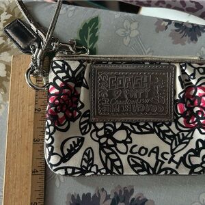 Coach poppy mini zip wallet wallet